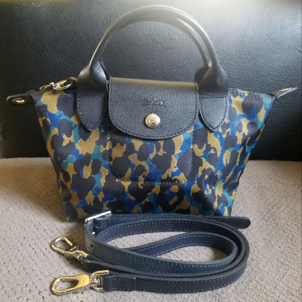 Longchamp Le Pliage Extra Small  top handle crossbody leopard print color
